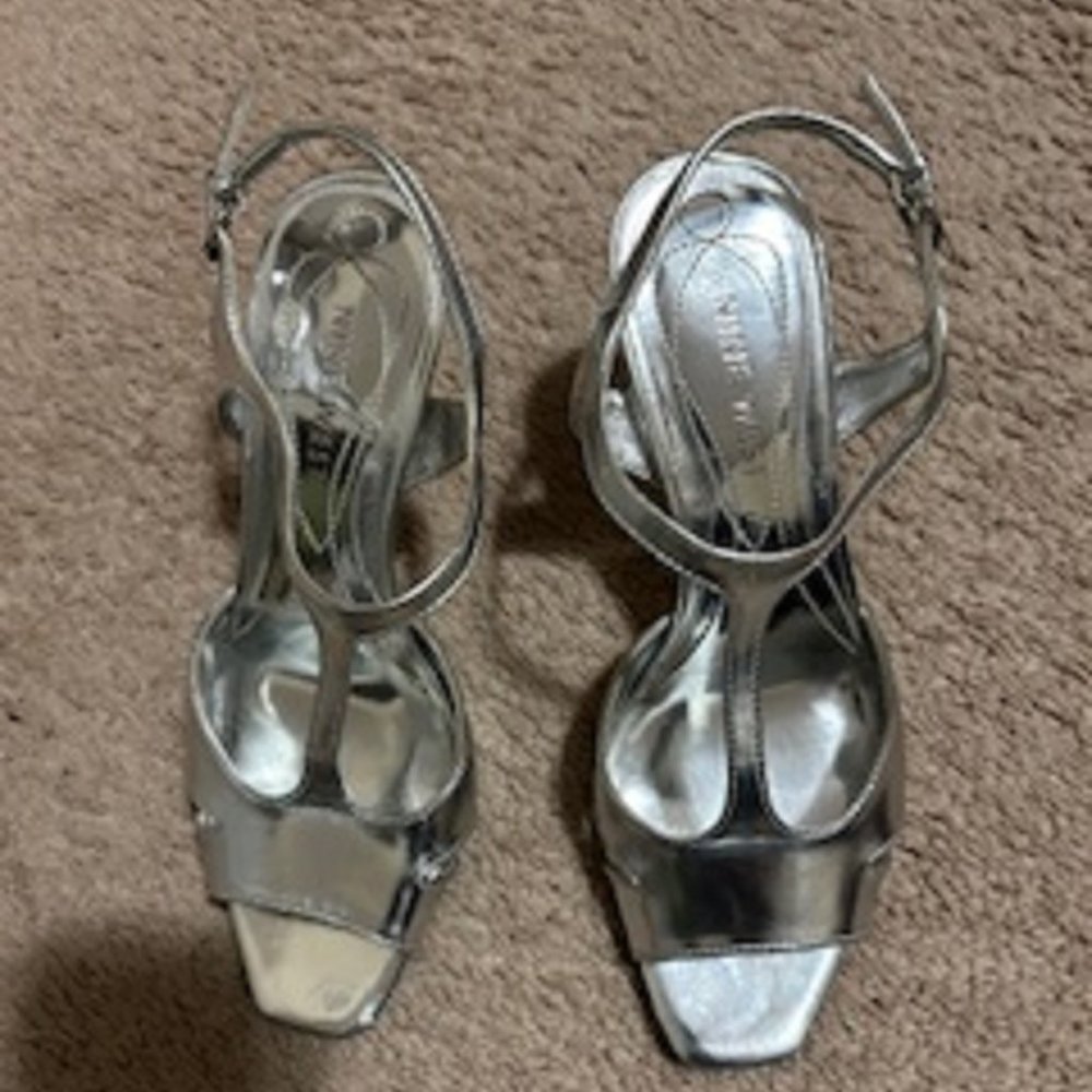 Women's Heels Nine West Silver Size 6 M 3 1/2 Inch Heel for Special Occasion